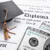 10 Ways to Reduce Those Steep College Costs Thumbnail