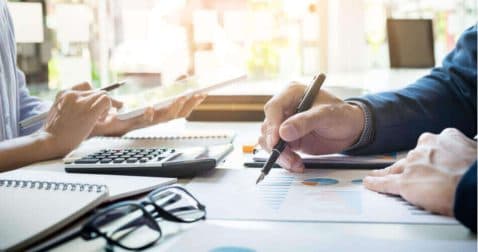 Thumbnail for Blog Article: Index Funds vs. Mutual Funds: 3 Differences that Matter