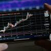 Outright Futures Positions: Mechanics, Examples, and Strategies Thumbnail