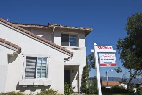Thumbnail for Blog Article: 9 Steps to Reduce the Threat of Foreclosure