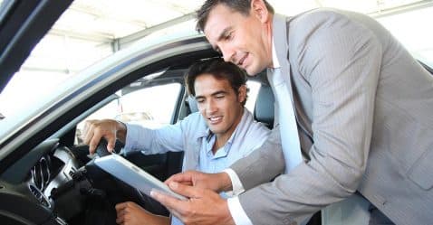 Thumbnail for Blog Article: Auto Loan vs. Manufacturer Financing: Which Option Gets You the Best Deal?