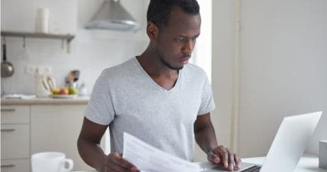 Thumbnail for Blog Article: Earnest vs Discover: Which Student Loan Refinance Lender Is Better?