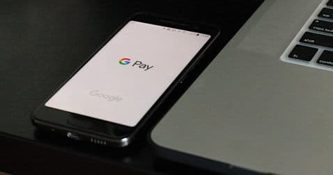 Thumbnail for Blog Article: Does Walmart Accept Google Pay & Apple Pay Options in 2026?